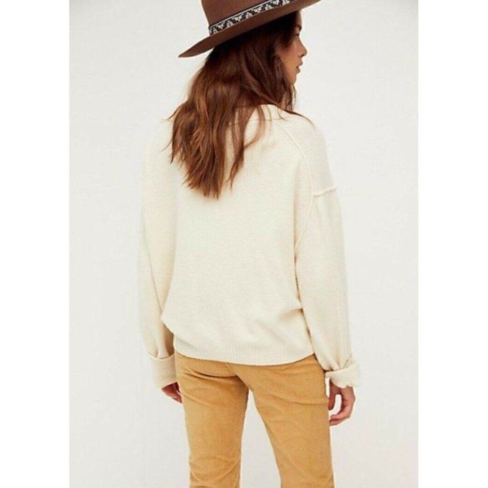NWT FREE PEOPLE RETROGRADE CASHMERE SET CARDI - Picture 2 of 3